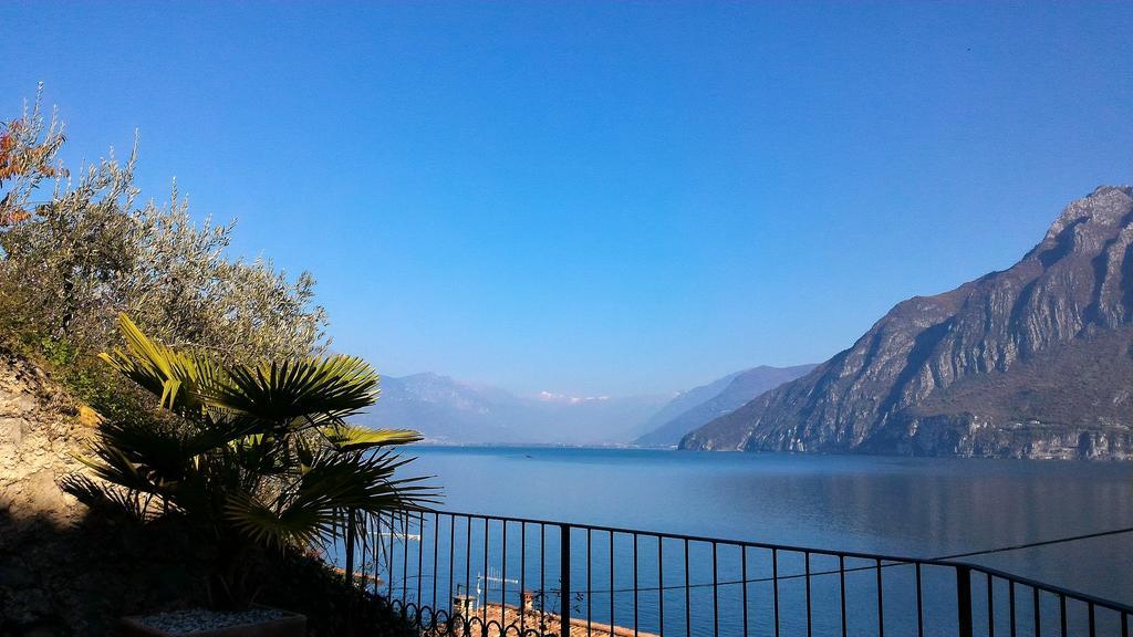 Studio Zu - Lakeside Apartment ريفا ديل سولتو المظهر الخارجي الصورة